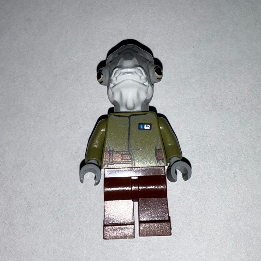 Lego Lieutenant Bek 75293 Galaxy's Edge Star Wars Minifigure